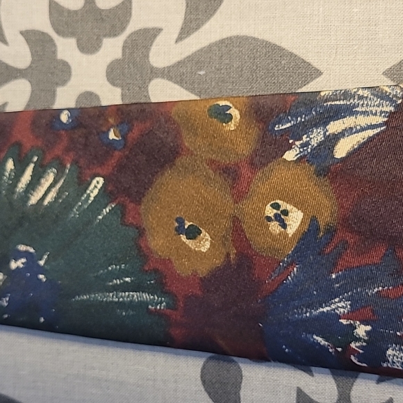 Hunting Horn Classics Burgandy Silk Tie with Green, Blue, and Gold Flowers - Picture 3 of 3